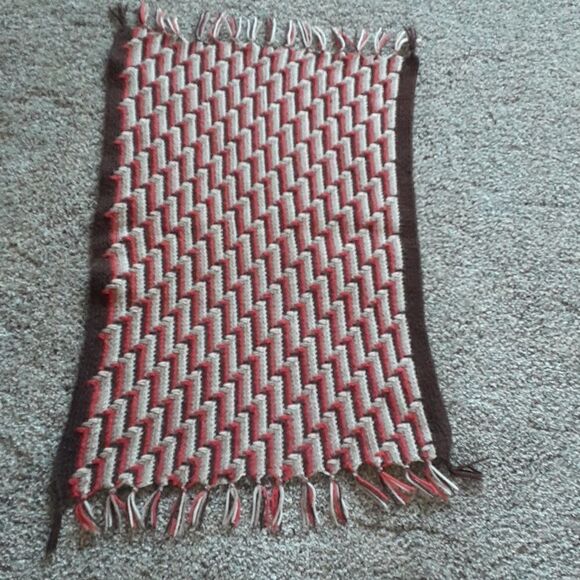 Beautiful Southwestern style crocheted blanket -19" X 28" long(without fringe) - Picture 1 of 7